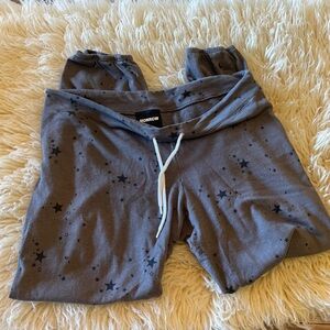 Monrow ~ Supersoft Vintage Sweats in grey/black stars